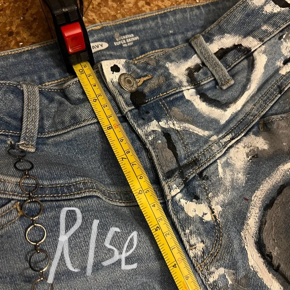 Upcycled Old Navy Super Skinny Mid Rise Jeans Women’s 10 - Picture 16 of 16